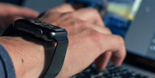 Les Bracelets Milanais Apple Watch : L'Alliance du Style et de l'Élégance